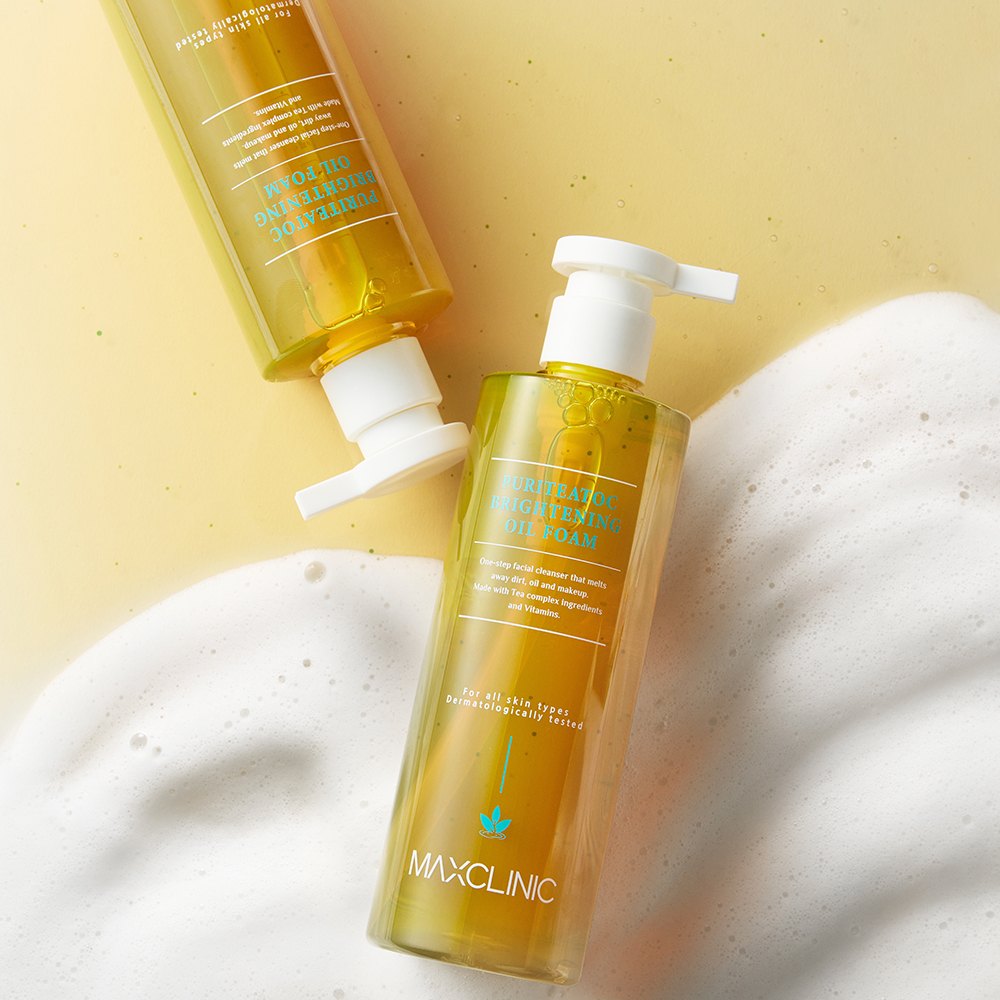 Maxclinic Puritea TOC Brightening Oil Foam yellow bottle next to rich foam